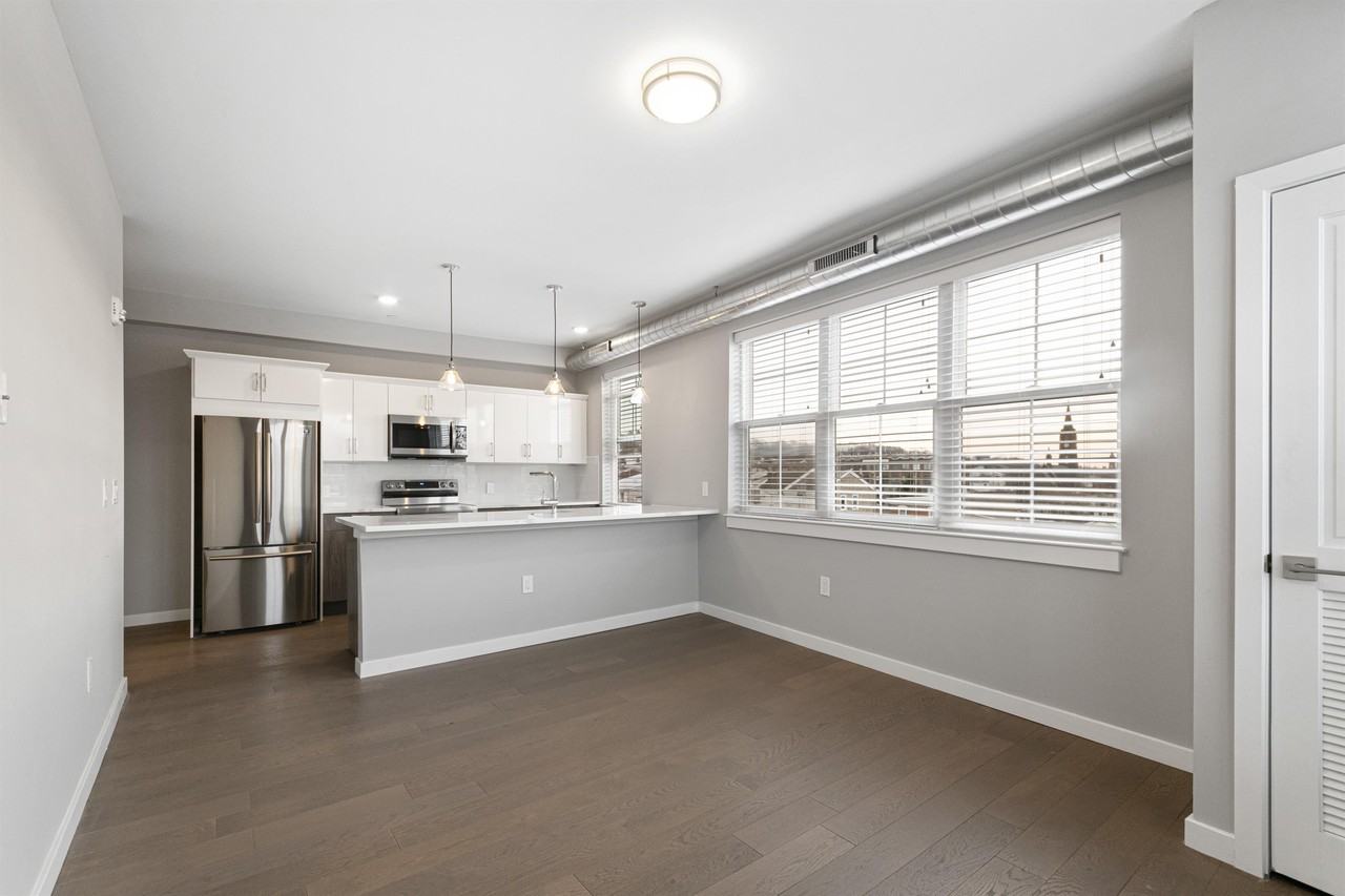 Umbria Commons - Photo 7 of 33