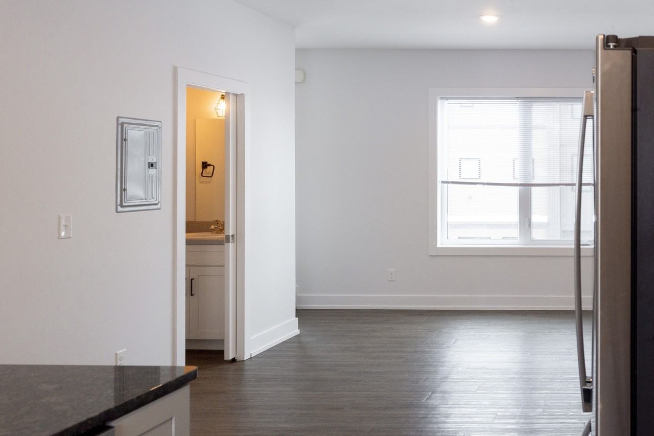 Midtown Place - Photo 4 of 17