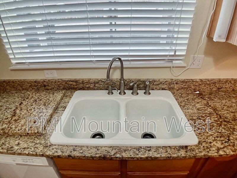 2779 Ws #E25 - Photo 6 of 30