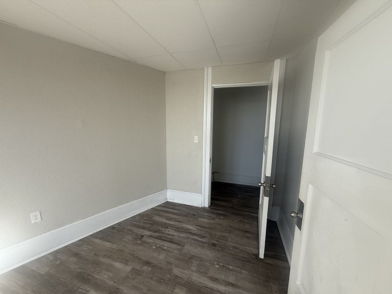 106 Delaware Avenue - Photo 3 of 9