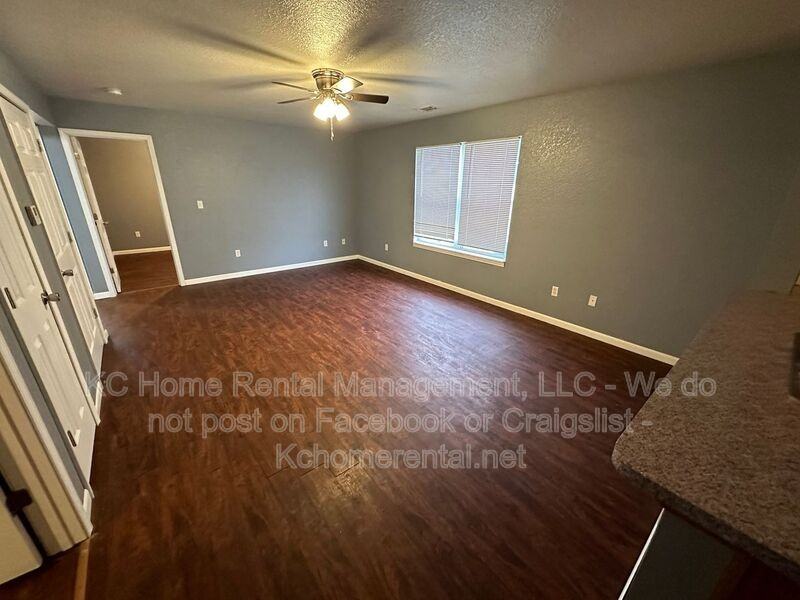 1006 W Royle St #E - Photo 2 of 26