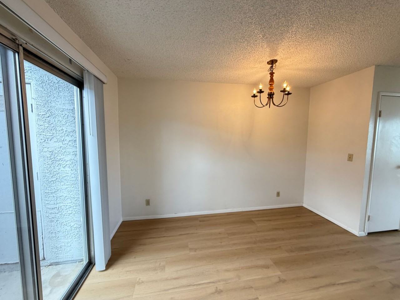 894 Slumpstone Way - Photo 4 of 10