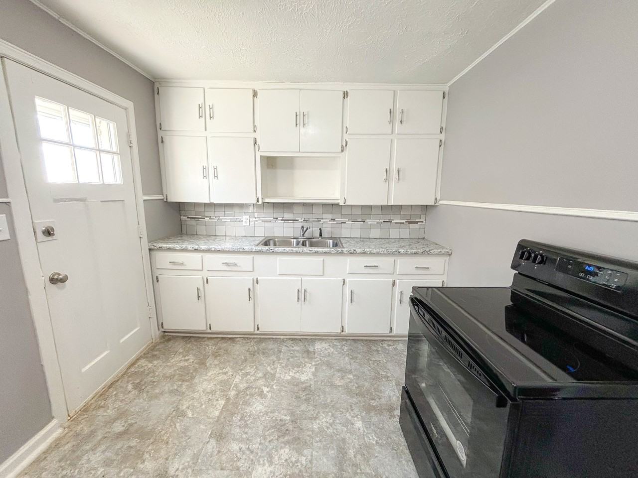 1521 W Merton  - NEW - Photo 3 of 10