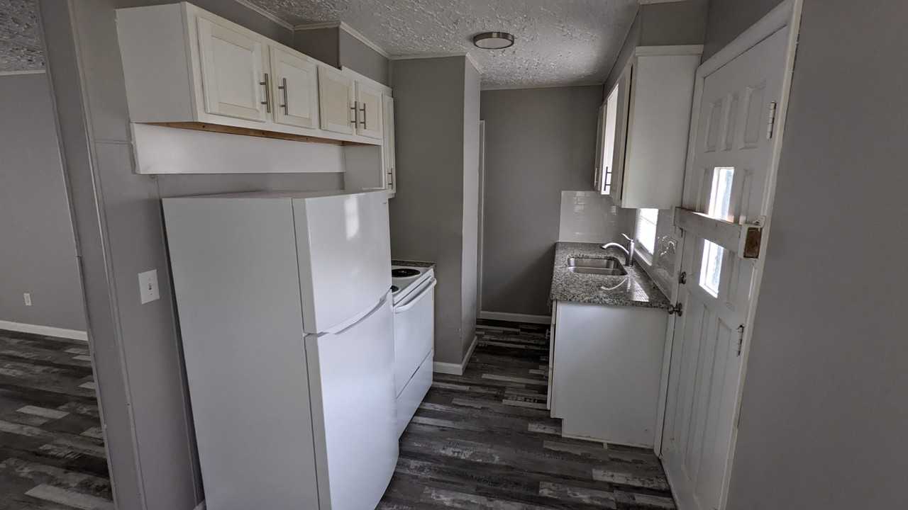 1033 S Vine - 3 - NEW - Photo 6 of 8