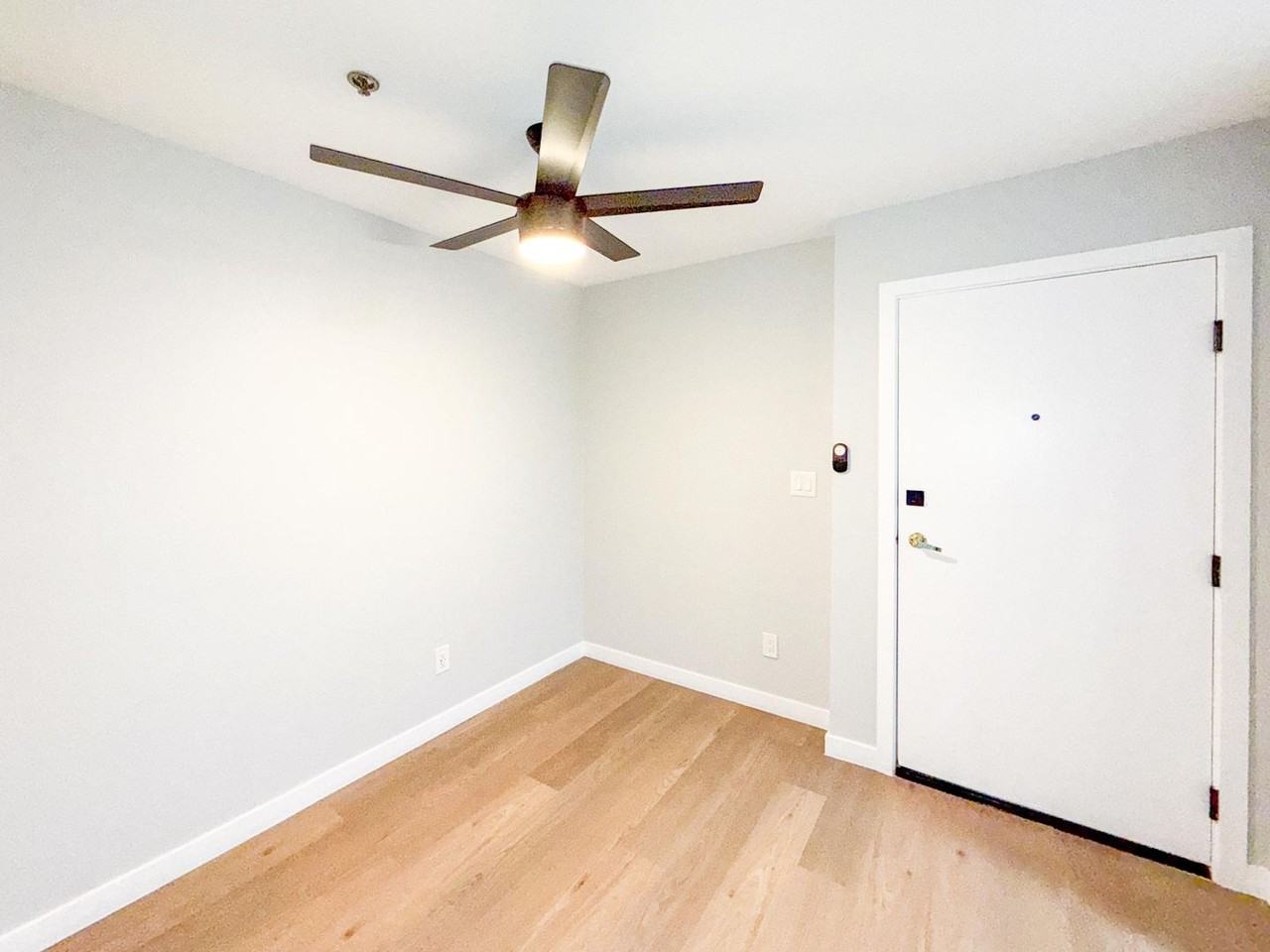 1400 Venice Blvd. - Photo 6 of 37