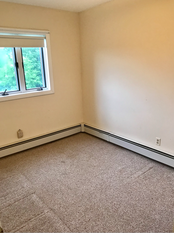 230 Wiswell Rd - Photo 7 of 8