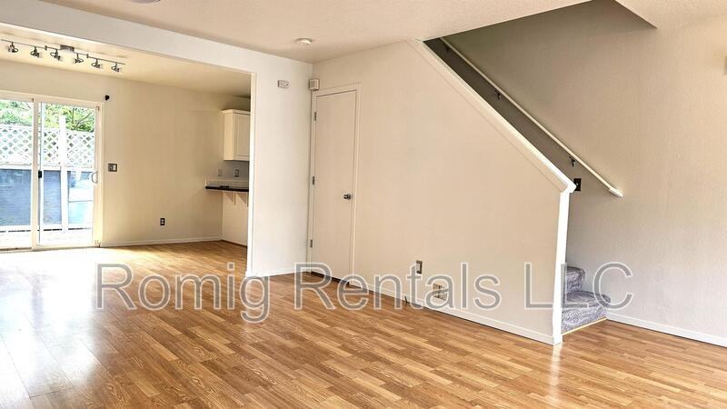 6709 Ne 55th St - Photo 3 of 18