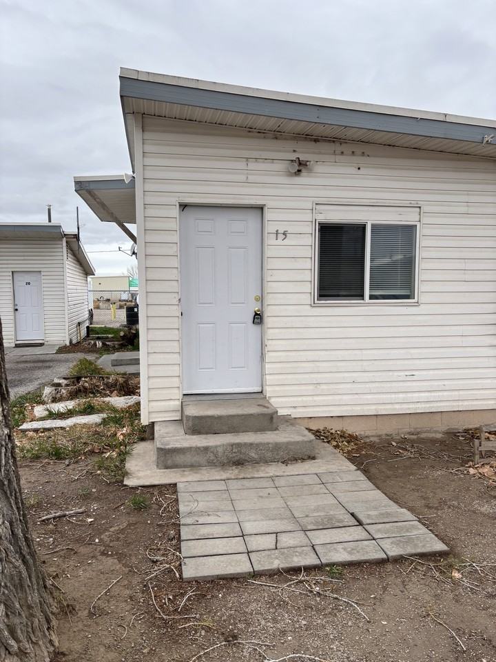 2001 West Broadway Street - Photo 7 of 26