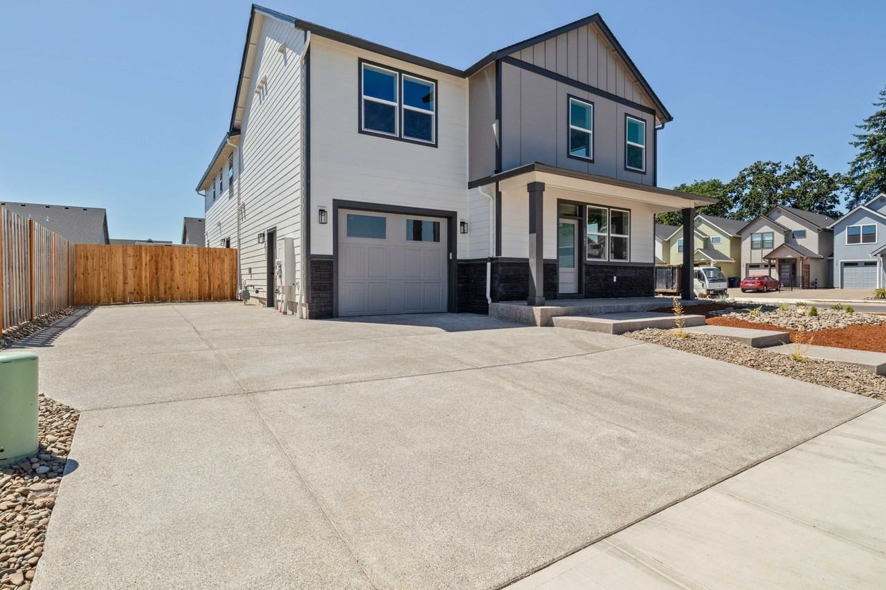 KE15-1- 1085 Sassafras St. Independence, OR 97351 - Photo 3 of 36