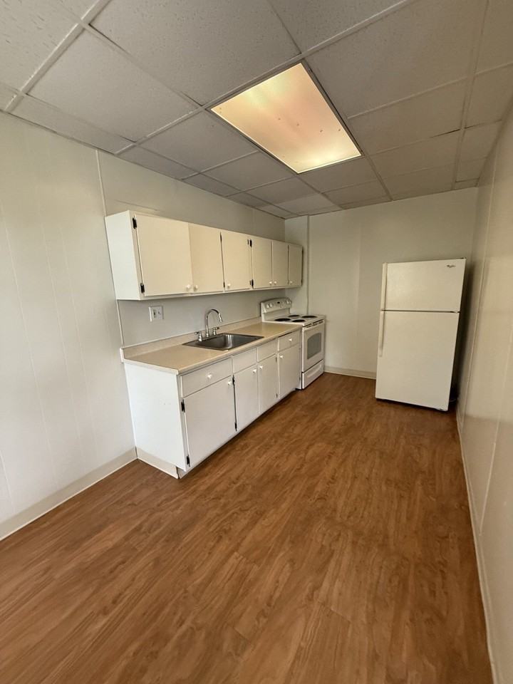 1108 East Genesee Street - Photo 7 of 50