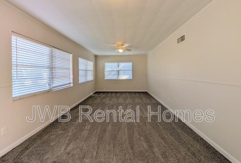 6315 Badnur Dr - Photo 7 of 19