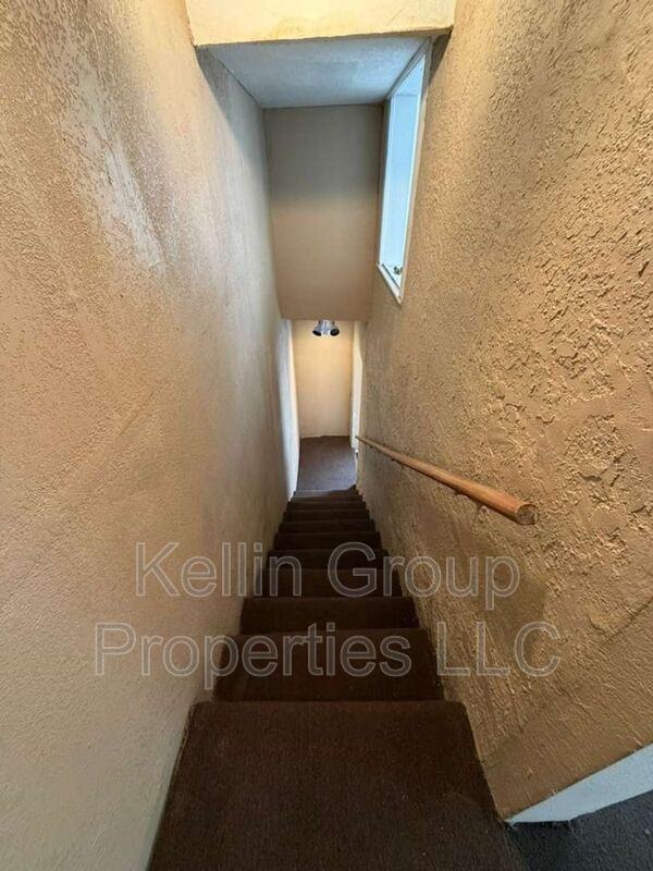 2917 Sanchez St #B - Photo 6 of 11