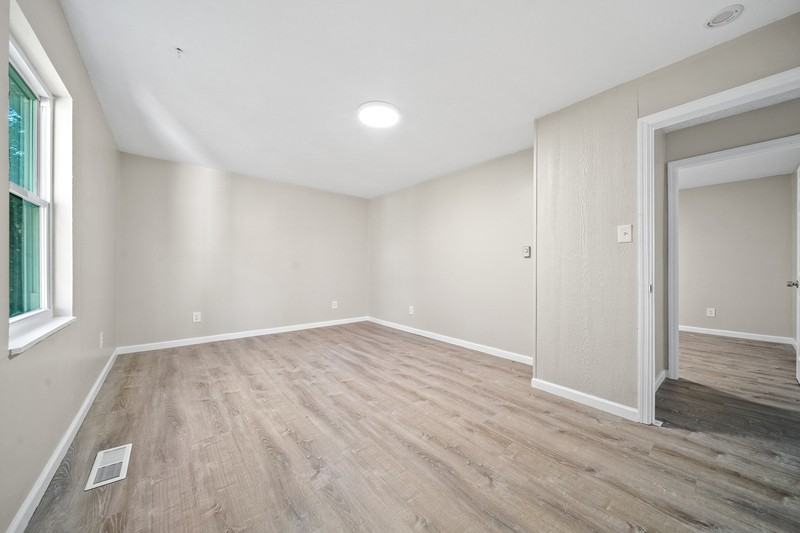 1116 Union School Rd - Photo 7 of 10