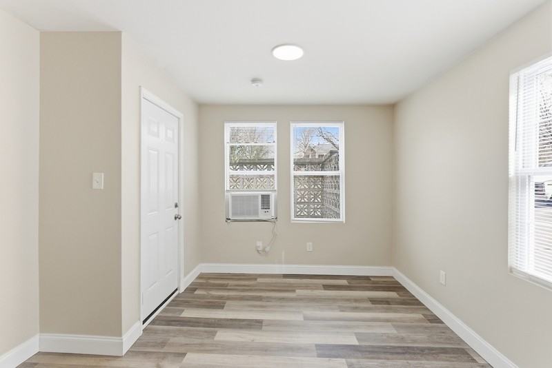 109 N Cruze St - Photo 2 of 10