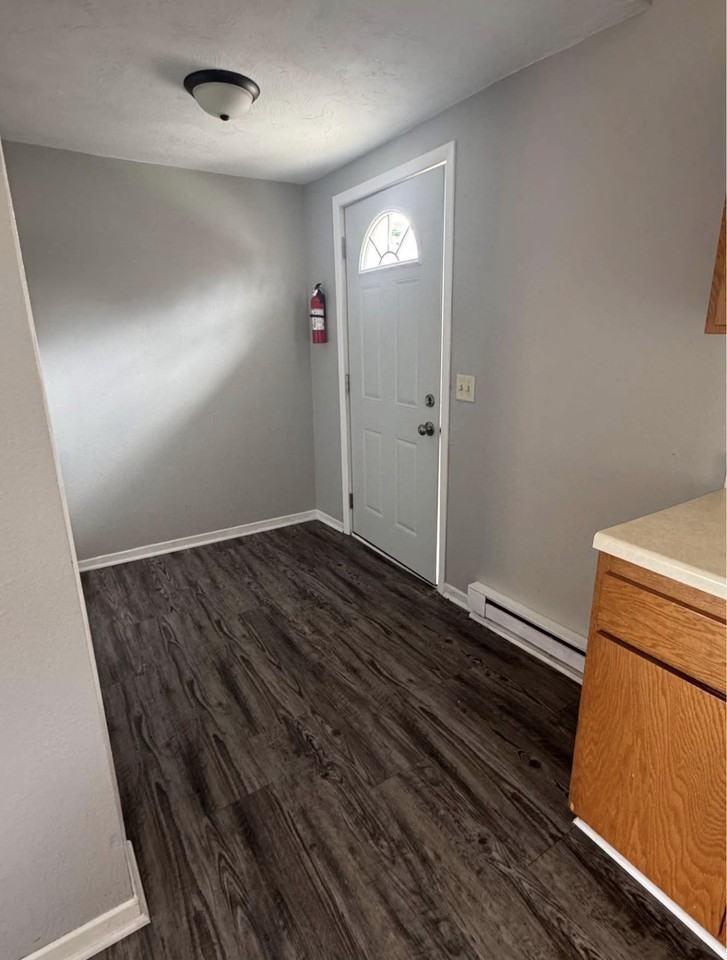 329 East Cherry Street - Photo 2 of 7