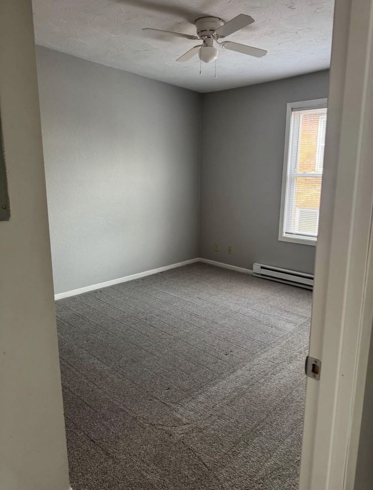 329 East Cherry Street - Photo 6 of 7