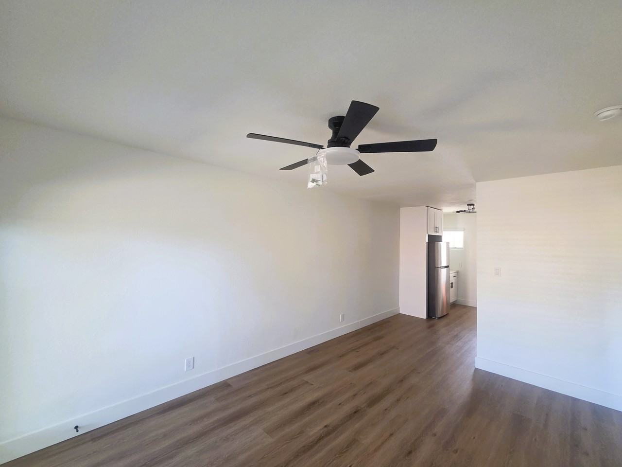 4324 North 14th Street - Photo 3 of 11