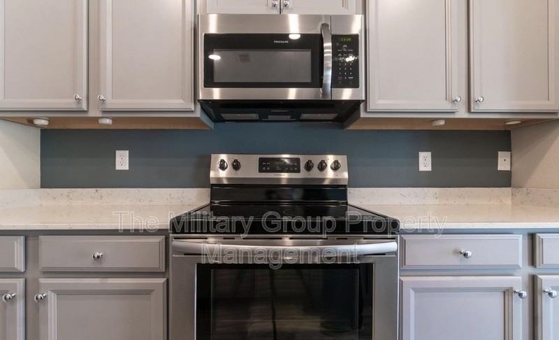 9234 Gilmore Grove Way - Photo 6 of 37