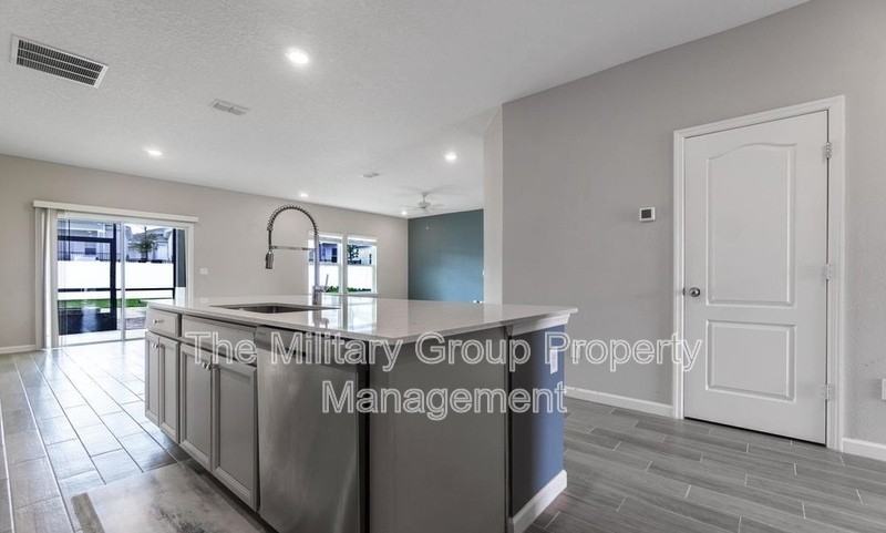 9234 Gilmore Grove Way - Photo 7 of 37