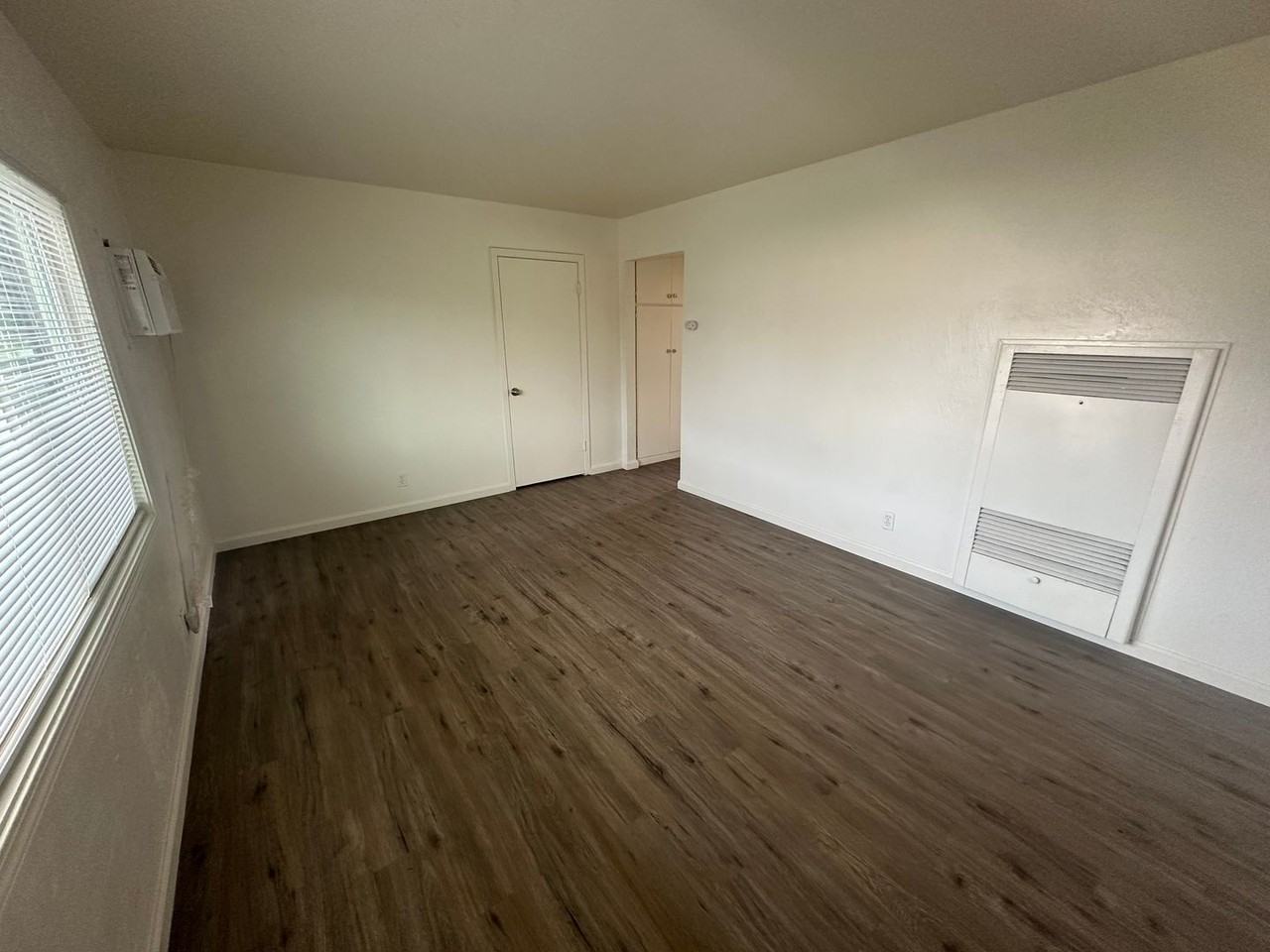 5026 5026 - 5028 Thurman Way - Photo 2 of 14