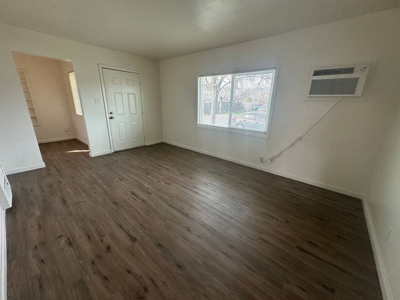 5026 5026 - 5028 Thurman Way - Photo 3 of 14