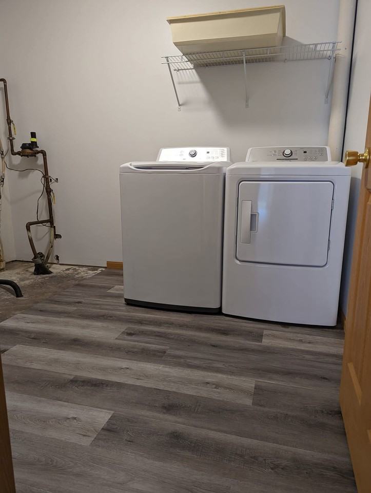 13033 43rd Ave #13033 - Photo 7 of 9