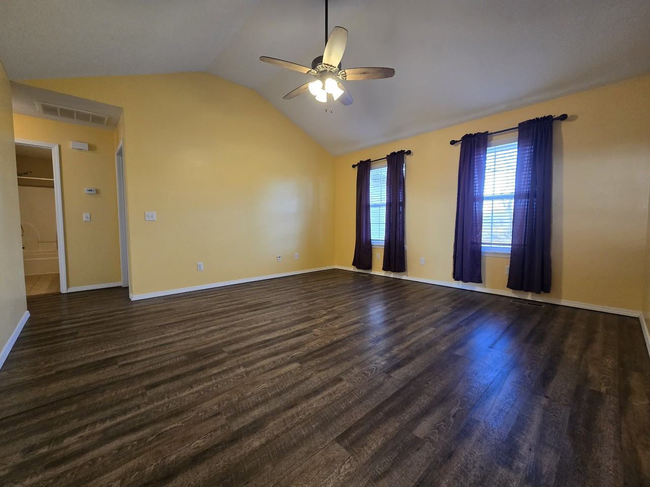 219 Dixie Ave - Photo 2 of 21