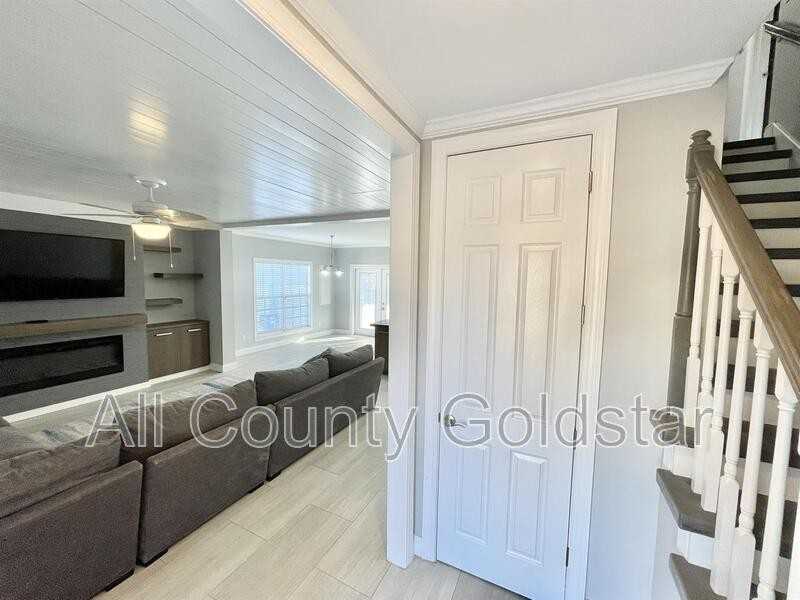 4254 Flamingo Blvd - Photo 4 of 29