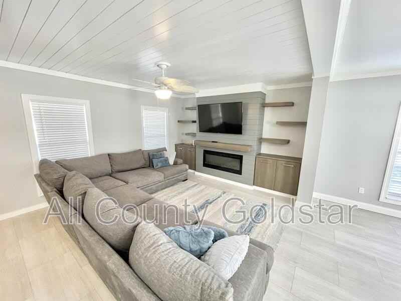 4254 Flamingo Blvd - Photo 6 of 29