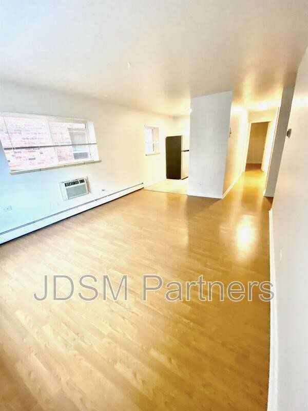 1415 N Pearl St - Photo 6 of 20