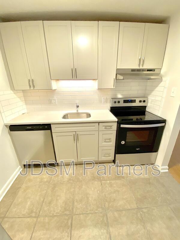 1415 N Pearl St - Photo 7 of 20