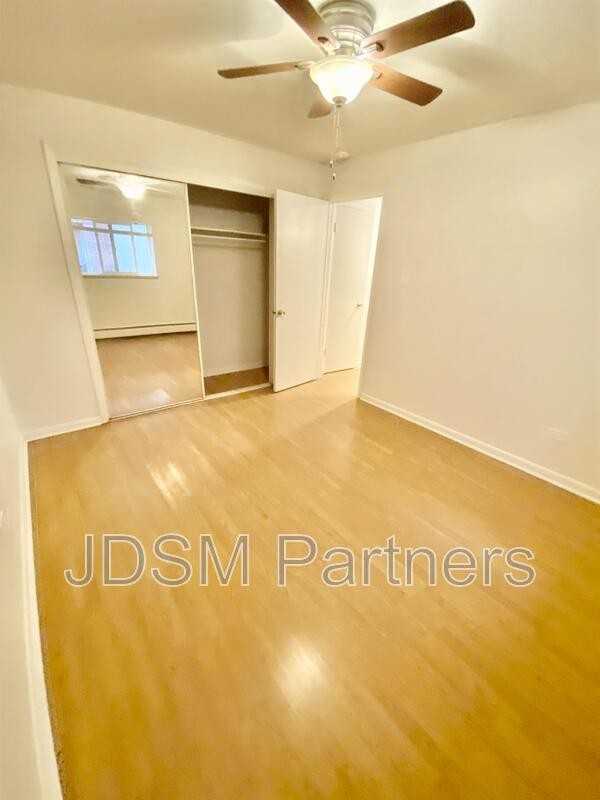 1415 N Pearl St #102 - Photo 2 of 7