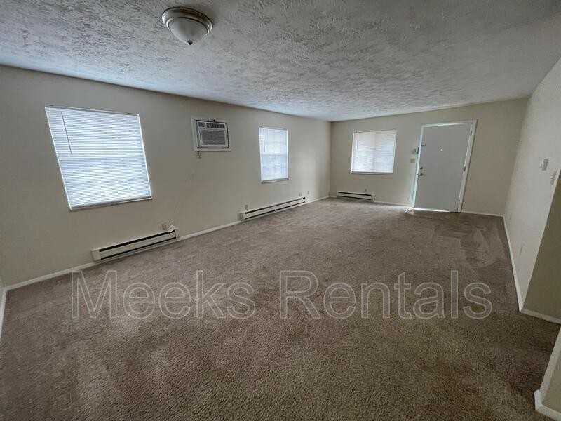 1739 6th Ave #B10 - Photo 5 of 6