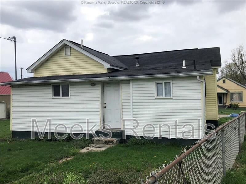 2106 6th Ave - Photo 3 of 17