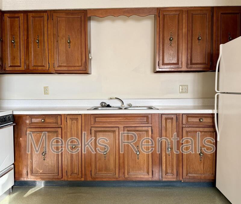 1739 6th Ave #B23 - Photo 3 of 5