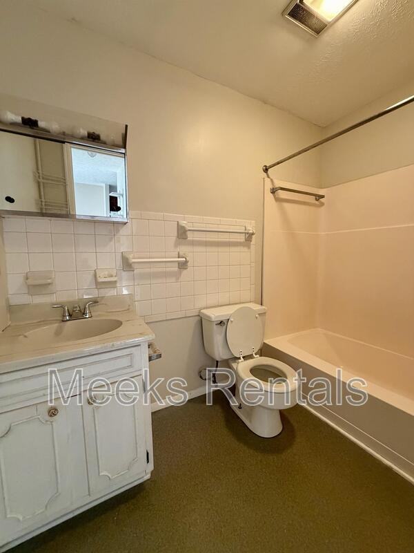 1739 6th Ave #B23 - Photo 5 of 5