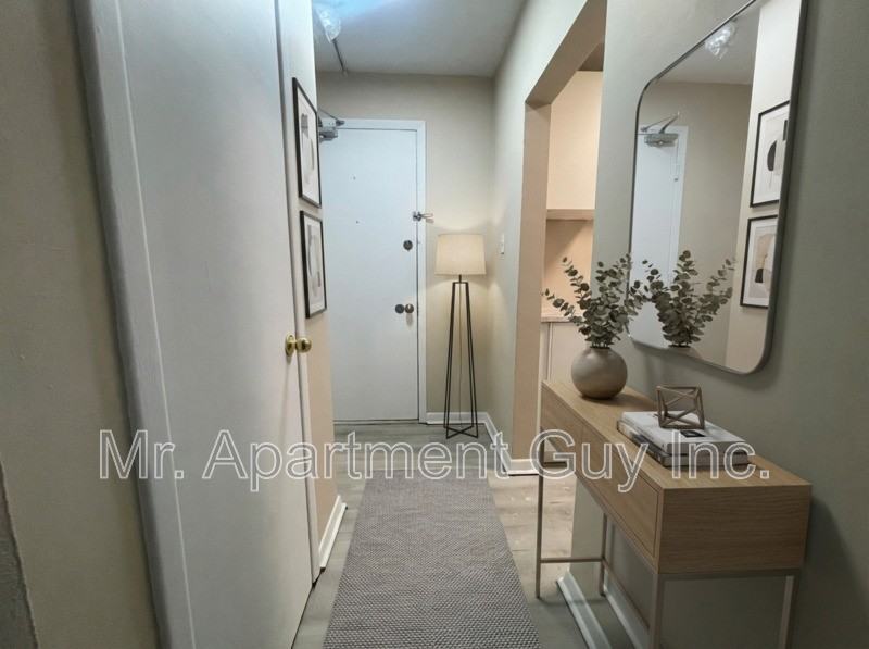 431 Martha St #8 - Photo 6 of 17