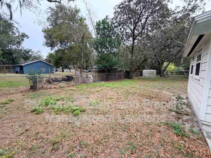 1009 N Forbes Rd - Photo 5 of 7