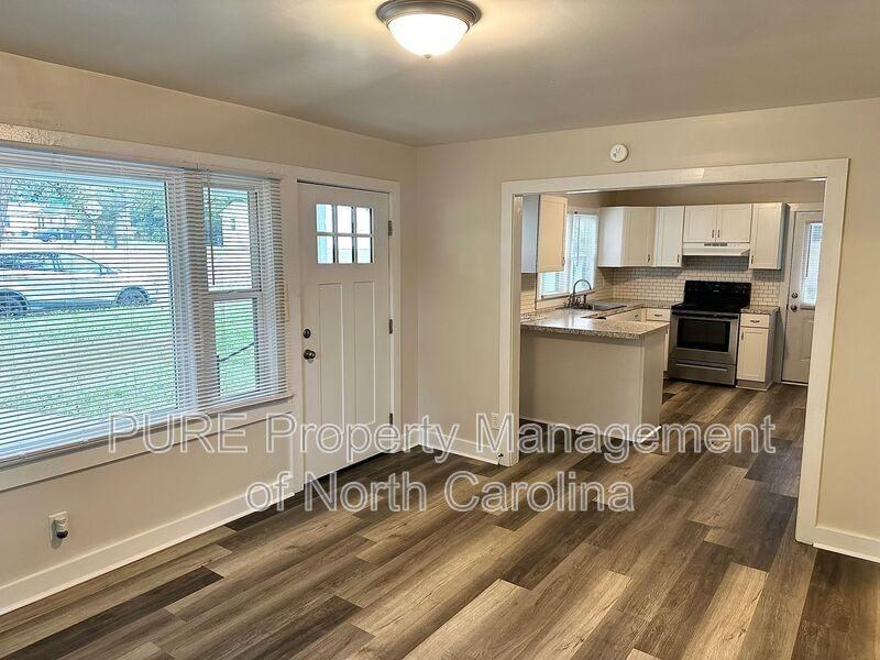 1013 Eleanor Dr - Photo 6 of 24