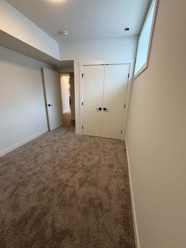 14019 104 Ave Nw #1 - Photo 4 of 10