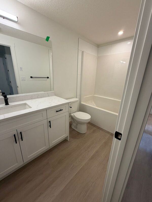 14019 104 Ave Nw #1 - Photo 5 of 10