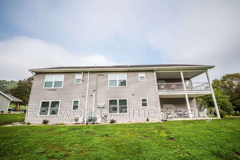 2321 Smoke Dr - Photo 2 of 17