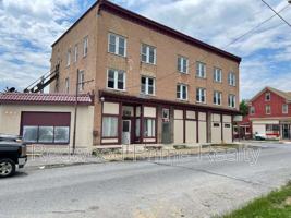 featured image of 2901 Maple Ave