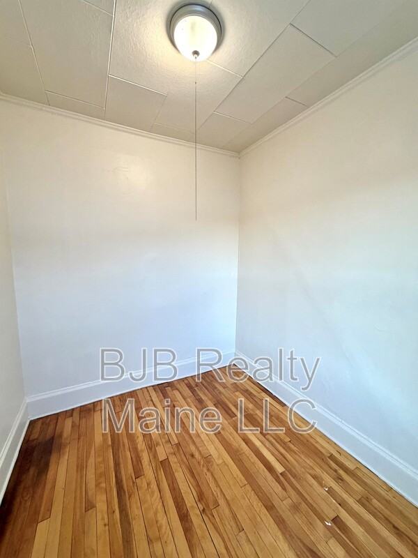 299 Ocean St #10 - Photo 5 of 6