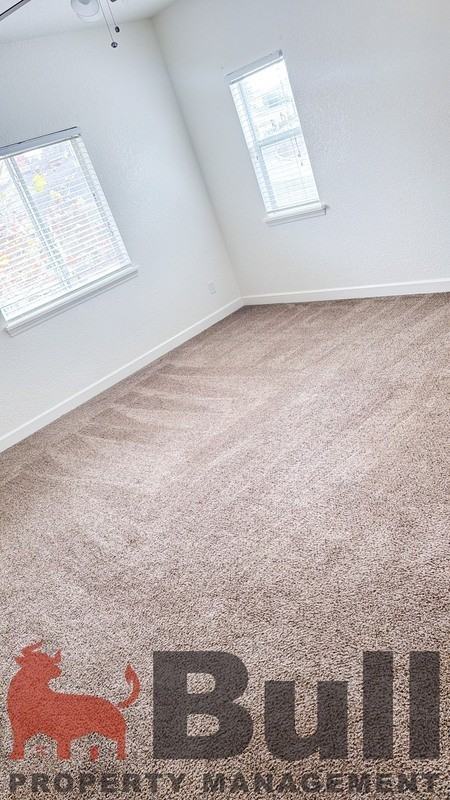 1715 Country Club Rd N - Photo 7 of 13