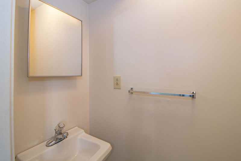 1603 Minglewood Dr #10 - Photo 7 of 20