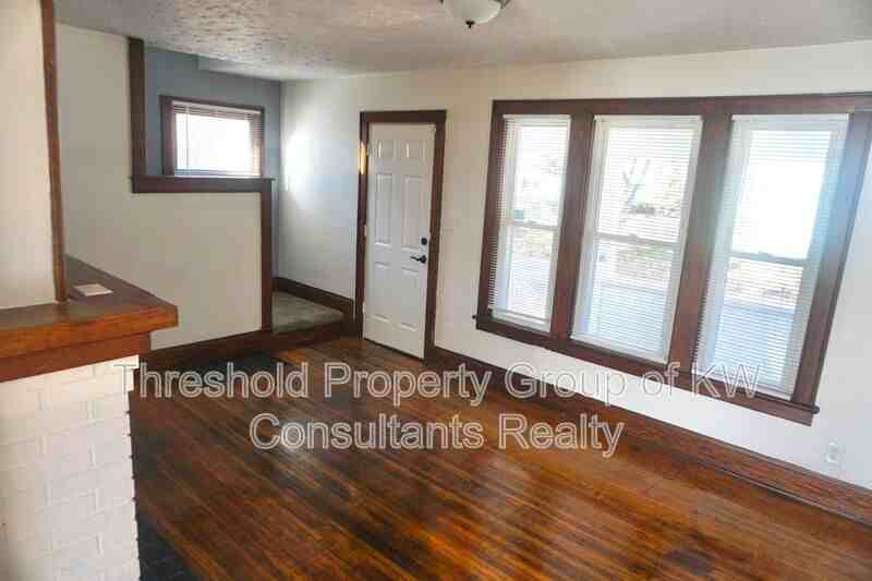 1473 Arlington Ave - Photo 7 of 11