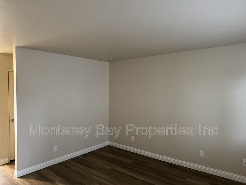 3401 Mission Dr - Photo 3 of 11