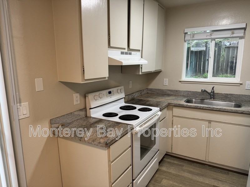 3401 Mission Dr - Photo 5 of 11