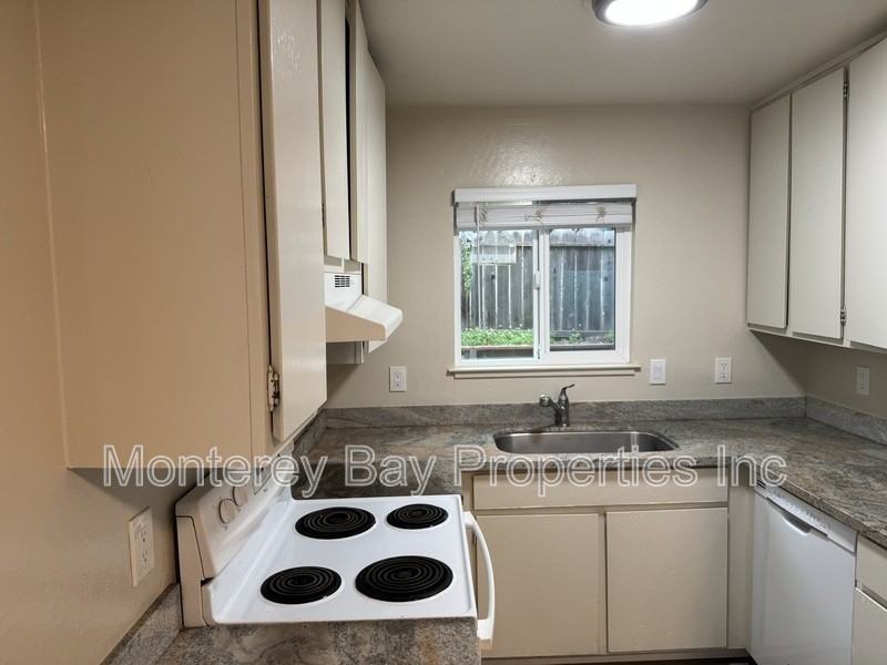 3401 Mission Dr - Photo 6 of 11